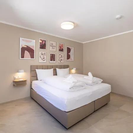 Close To River And - Group Appartement *