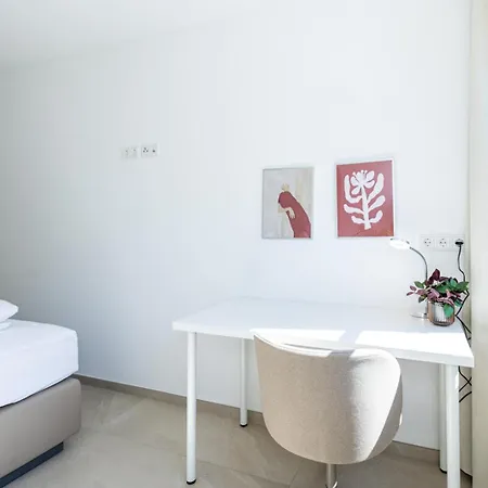 Close To River And - Group Appartement *