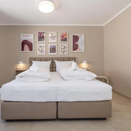 Close To River And - Group Appartement *